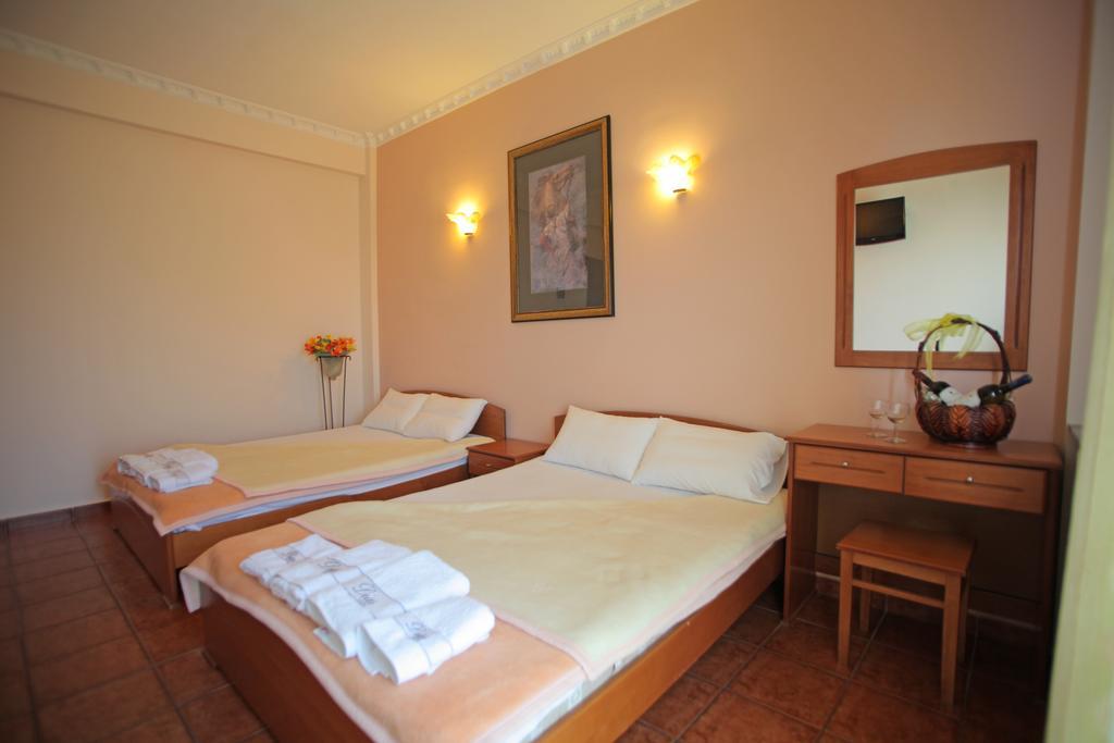 Hotel Dias Olympiakí Aktí Cameră foto